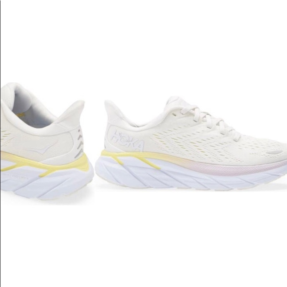 Hoka Clifton 8. Size 9.5